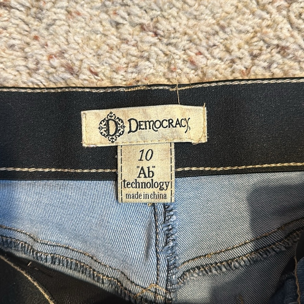 Jeans - Picture 3 of 3